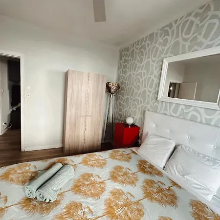 Apartment 2 Bedrooms In Barcelona F1